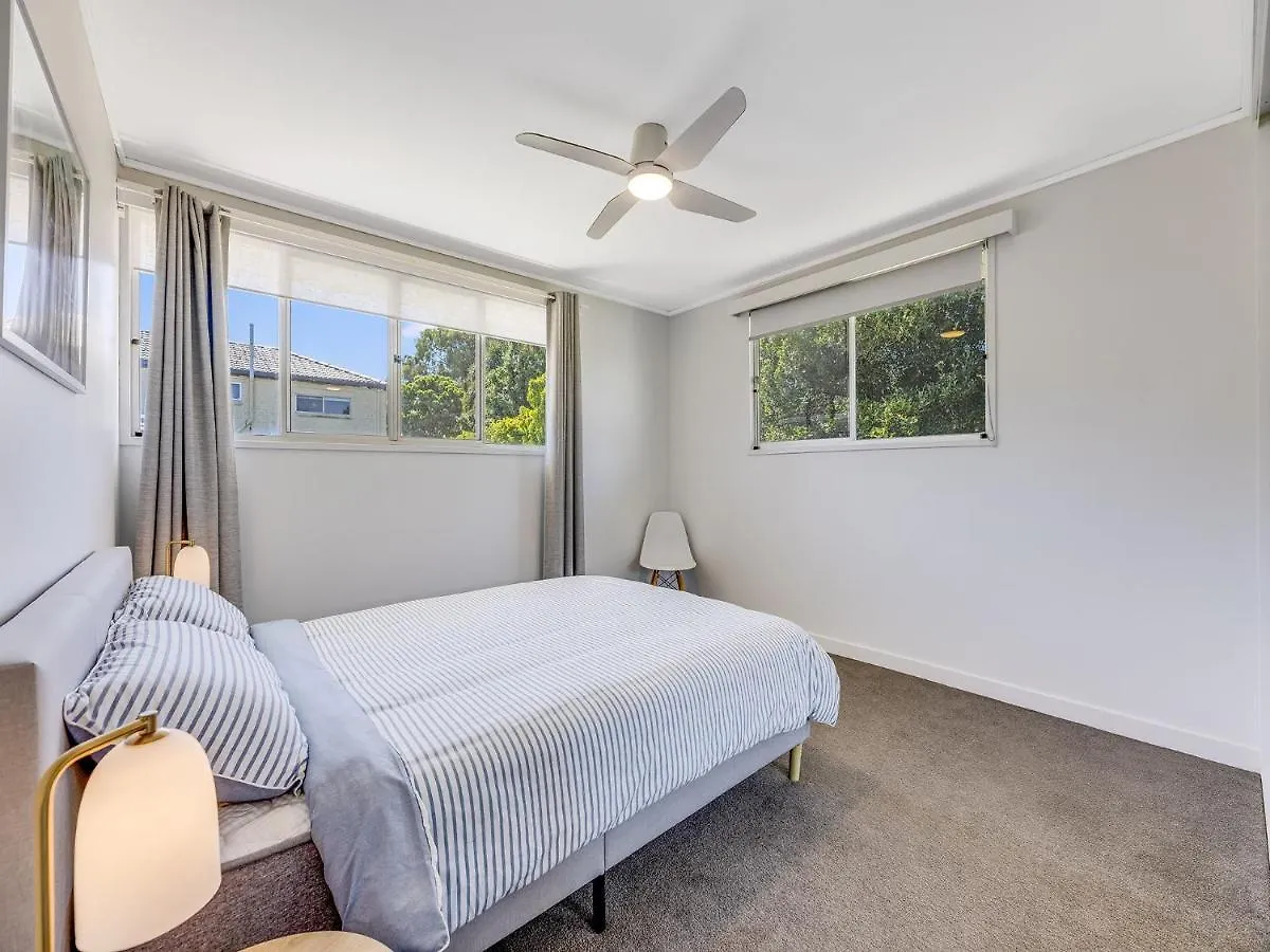 Holiday home 25 Oleander Avenue Shelly Beach Qld Caloundra