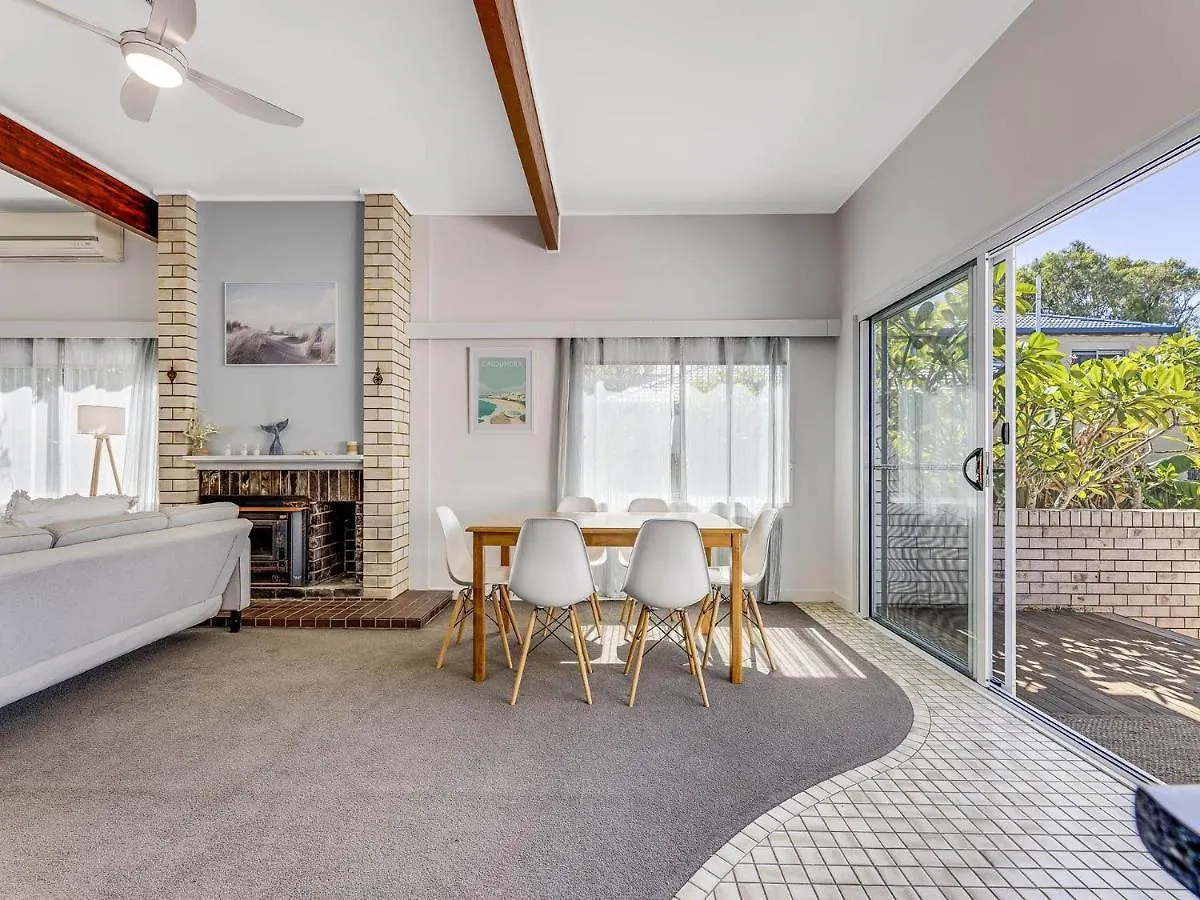 25 Oleander Avenue Shelly Beach Qld Καλούντρα 0*,